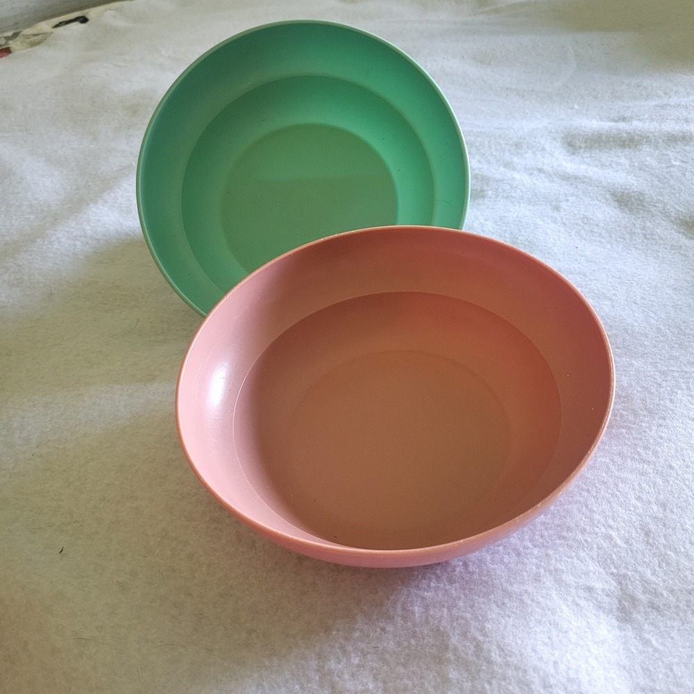 Vintage Tupperware Cereal Bowls Set of 2 Pink & Mint Green 155-26 155-78 USA